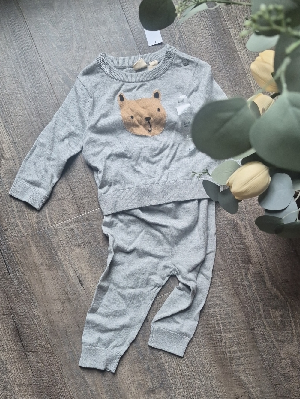 GAP 2pc Sweayer Knit Set with Tan Fox Face 6-12 Months